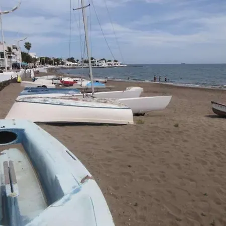 Playa Honda Sleeps 2 Wifi Апартаменты Плайя-Онда